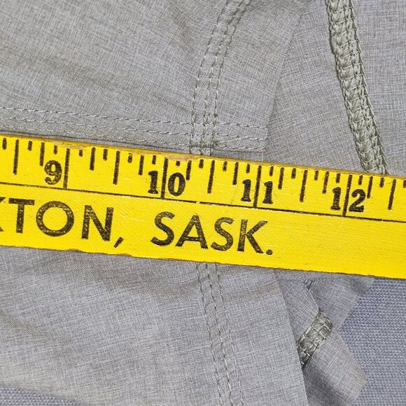 Oakley Hybrid flat front short men's size 40 beige colour surfer board short - Picture 10 of 11